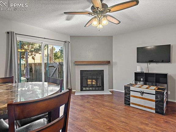 5th image of 4304 Hunting Meadows Cir