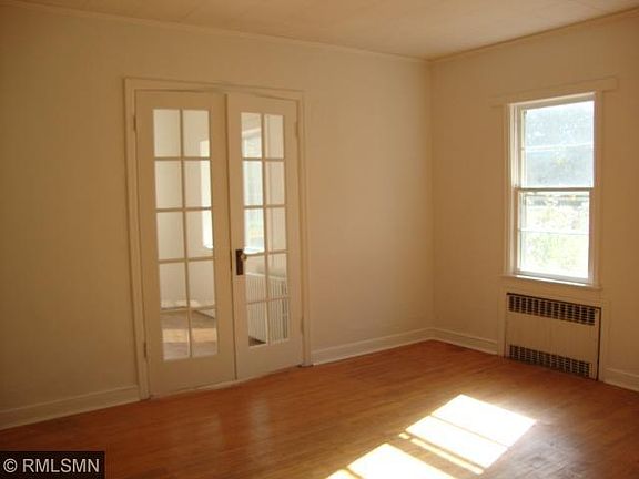 4th image of 415 N Holcombe Ave