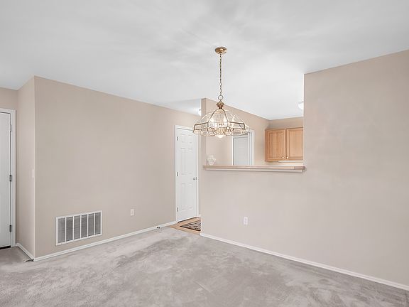 5th image of 22502 SE 37th Ter #1399