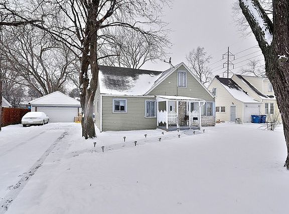 3rd image of 3142 Marion Ave