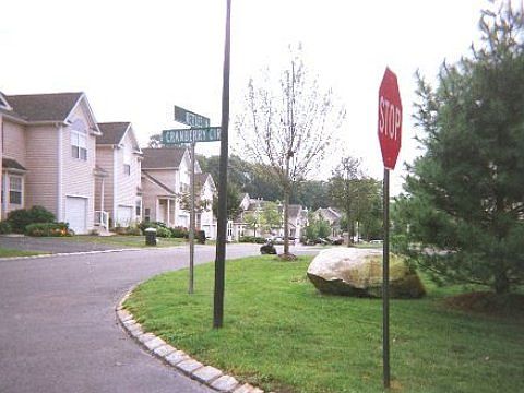 1st image of 136 Kettles Ln