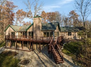 11055 Alberta Dr, Brighton, MI 48114