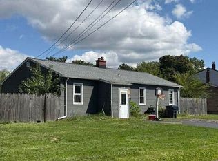 359 Ridgewood Cir, Buffalo, NY 14218