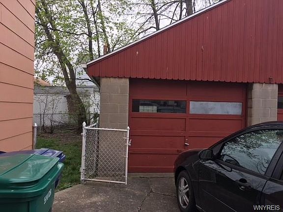 3rd image of 2621 Porter Rd