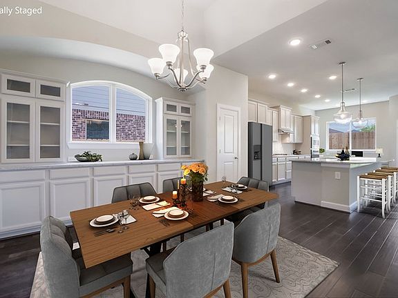 The Omaha - Dining Room