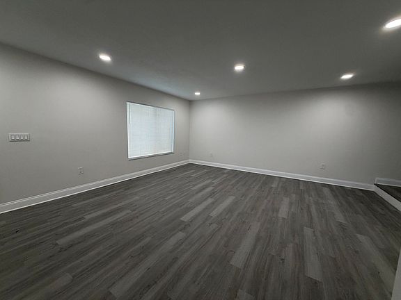 2nd image of 4105 Waterside Island Ct
