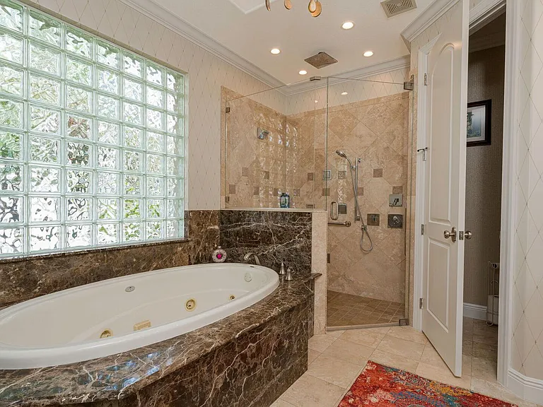 7667 Martino Cir — Photo 21