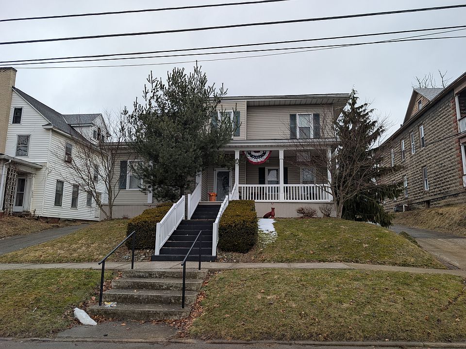 1st image of 223 N 1st St APT B