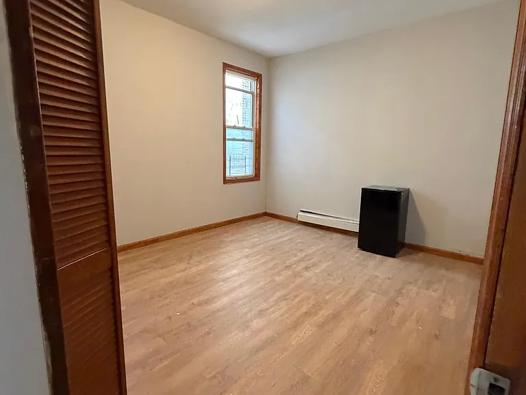 3287 Hull Ave #3 — Photo 4