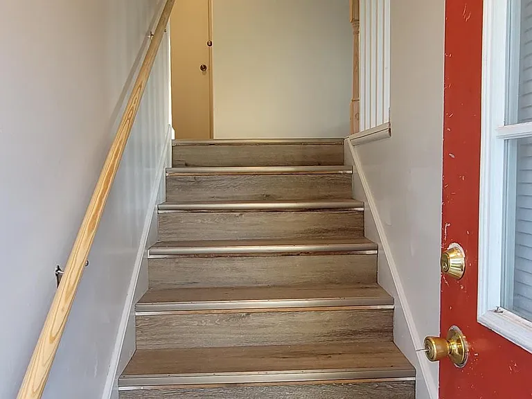 425 Carrier St — Photo 5