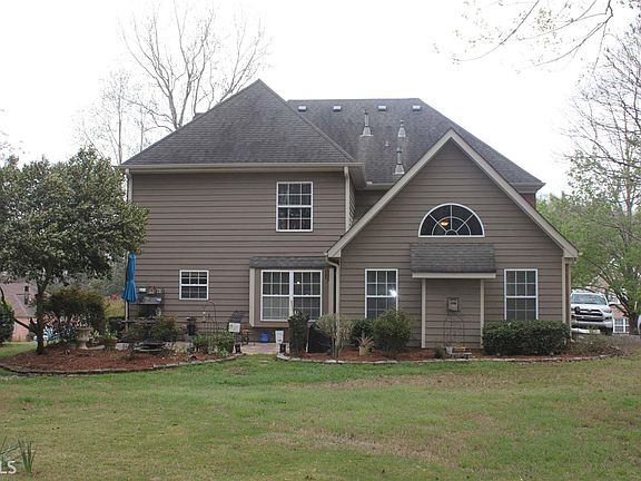 2nd image of 9362 Sweetbriar Cir