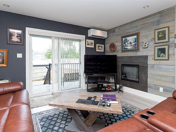 5th image of 6869 Lauras Ln