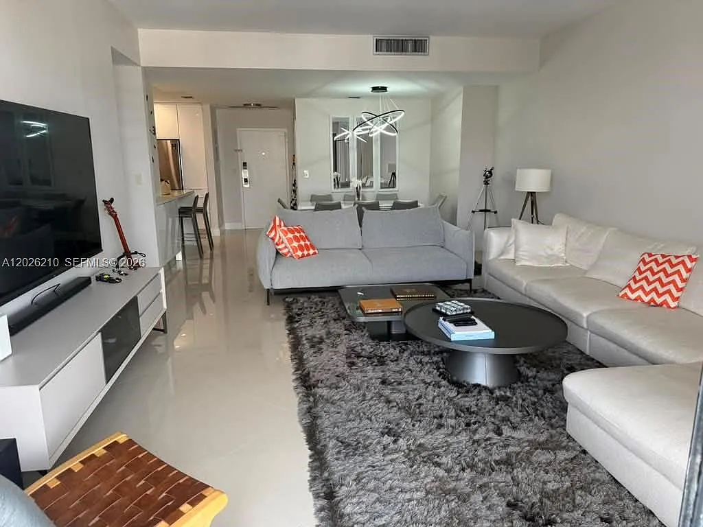 Olympus Condo Phase — Photo 2
