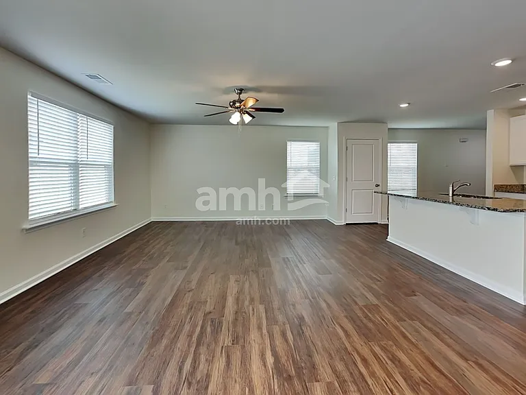 116 Butternut Ct — Photo 5