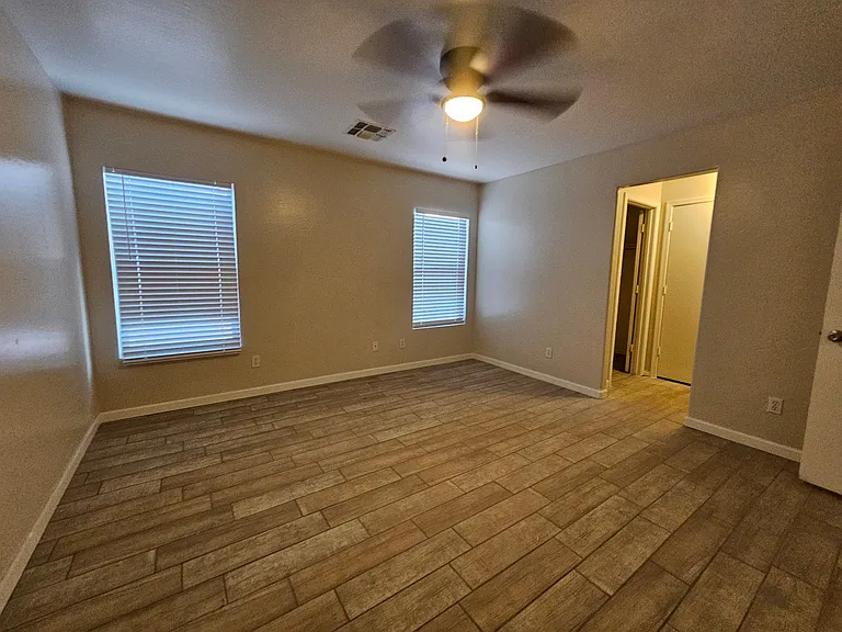 12127 W Columbine Dr — Photo 4
