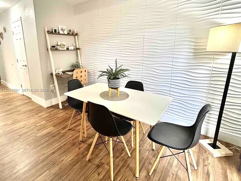 1011 NW 7th Ave #1011 — Photo 2