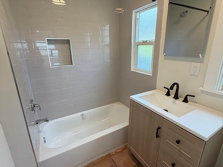 3042 E Vista St #3042 — Photo 5