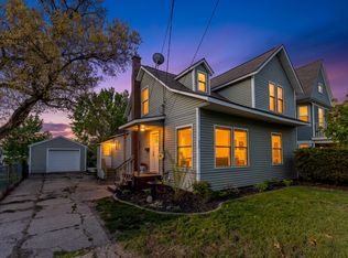 832 Sigsbee St SE, Grand Rapids, MI 49506