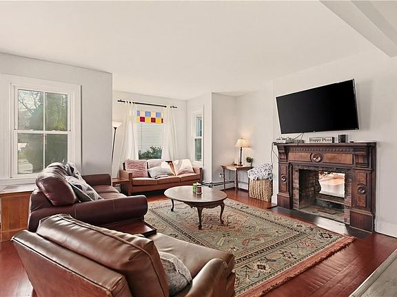 5th image of 22 Summer St #1