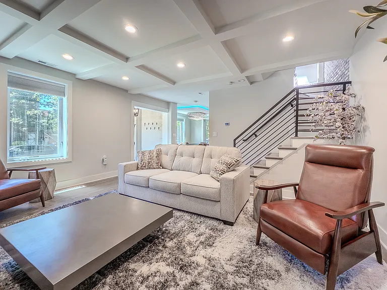 301 Gallatin St NW — Photo 14