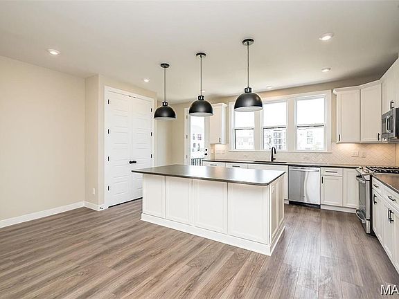 6th image of this home