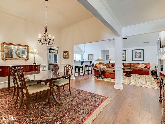 3rd image of 634 Shipley Avenue