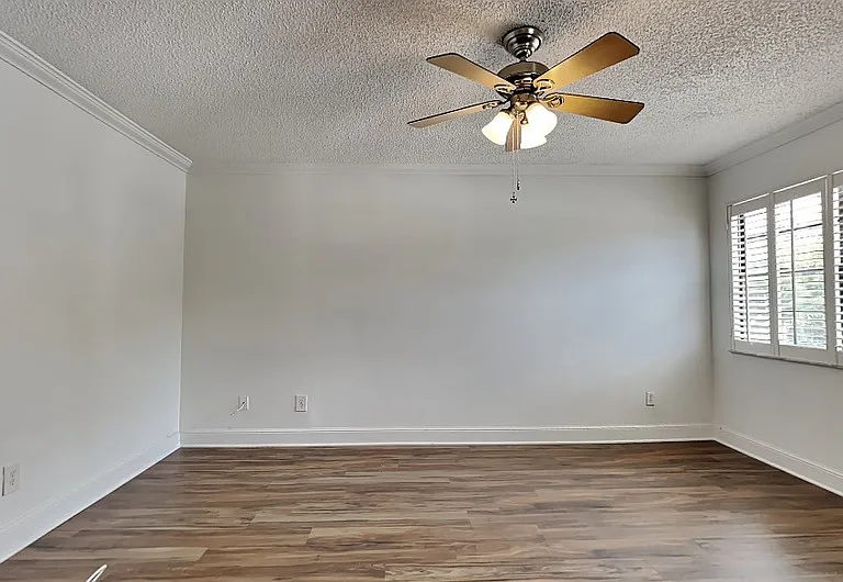 3102 W Horatio St #24 — Photo 9