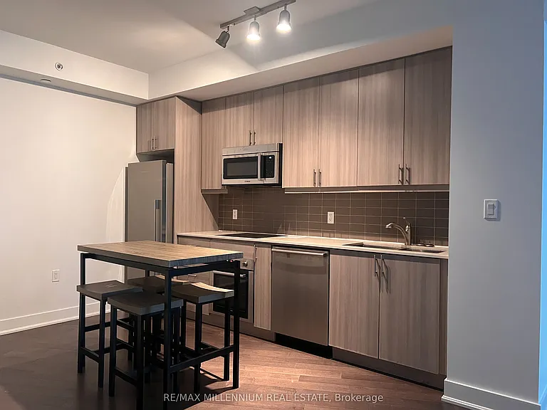 1 The Esplanade Dr #202 — Photo 2