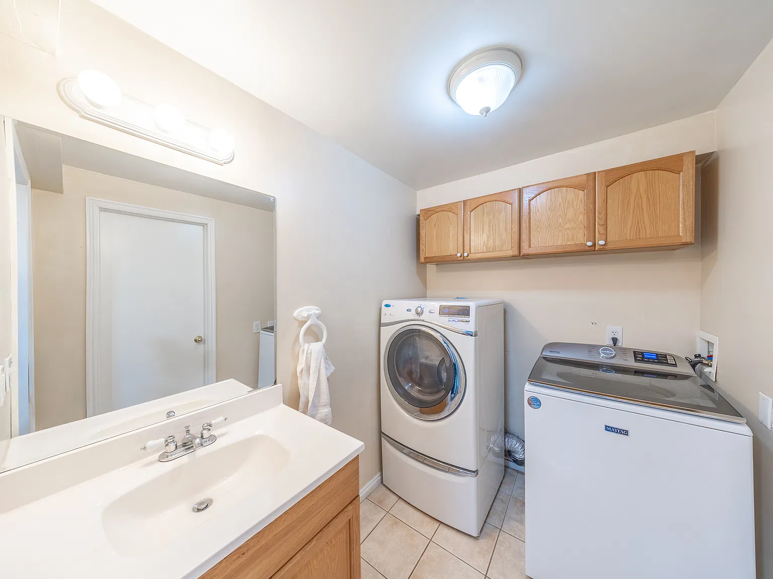 4 bed, 2184 sqft, $2,600 — Photo 3