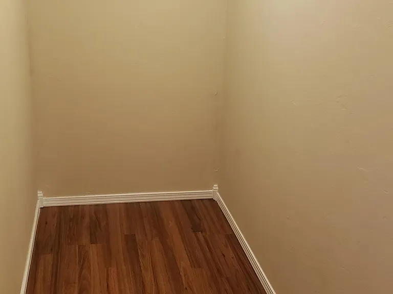 1300 Eagle Dr — Photo 6