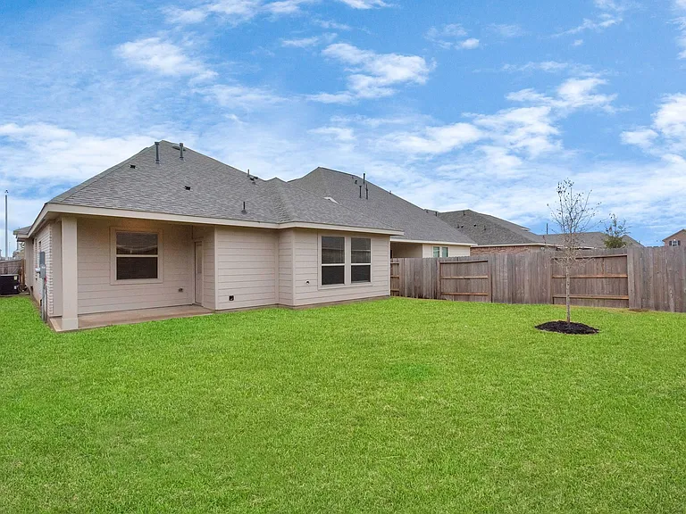4406 Low Meadow Ln — Photo 33