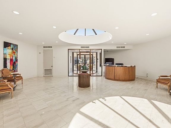 2nd image of 4500 Ocean Dr APT 4A