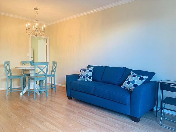 5th image of 2400 N Braeswood Blvd APT 237
