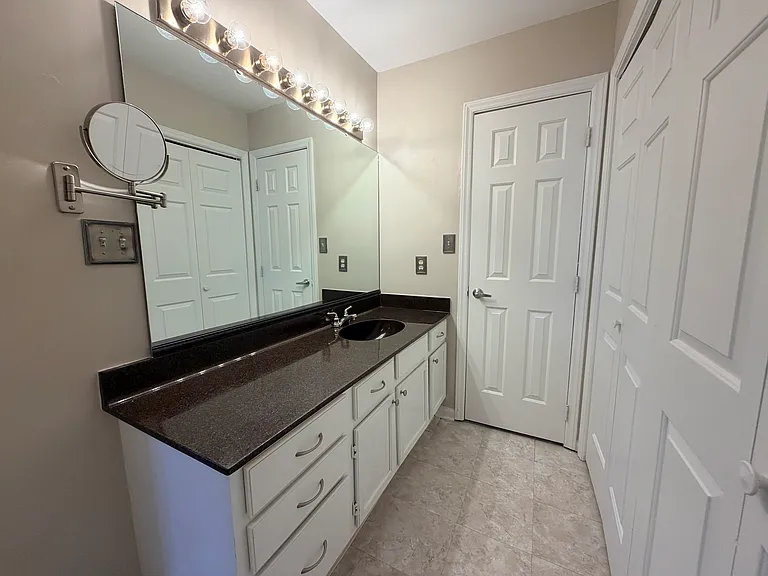 6517 Valene Ct — Photo 13