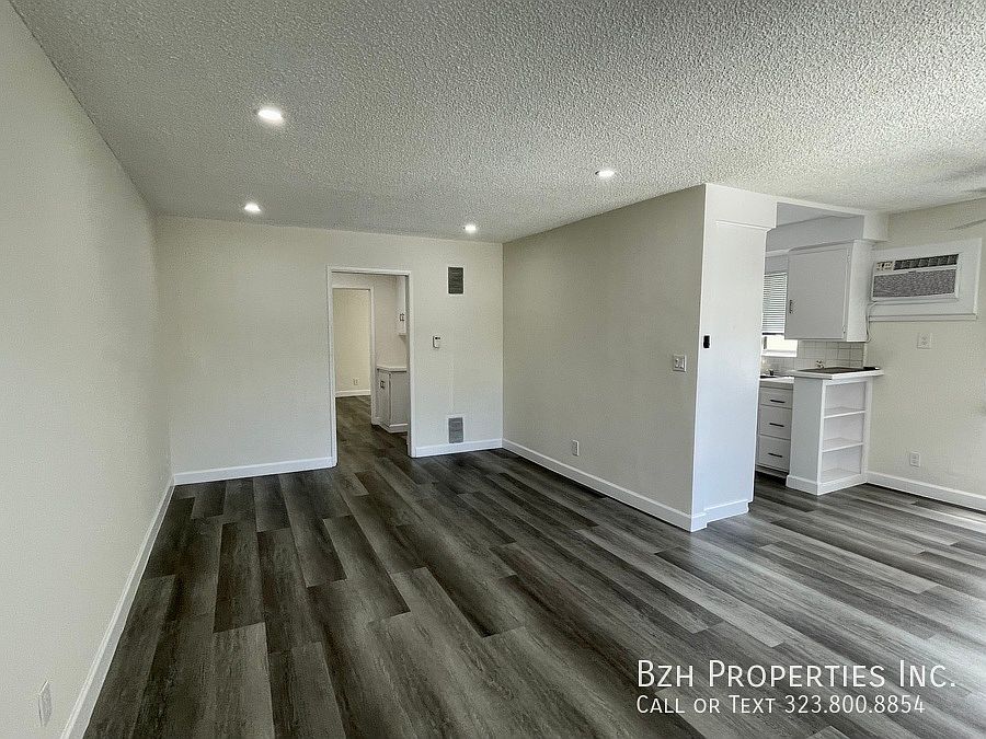 1st image of 842 Westbourne Dr APT 1