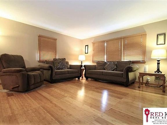 2nd image of 2719 S 49th Ave