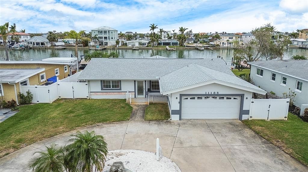 11185 5th St E, Treasure Island, FL 33706 | MLS #TB8338461 | Zillow