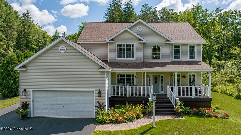 2nd image of 67 Hoffman Road