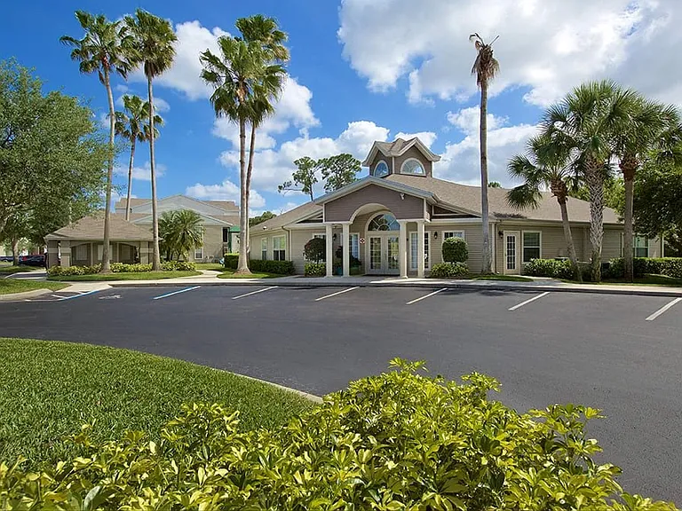 10X Port St. Lucie — Photo 1