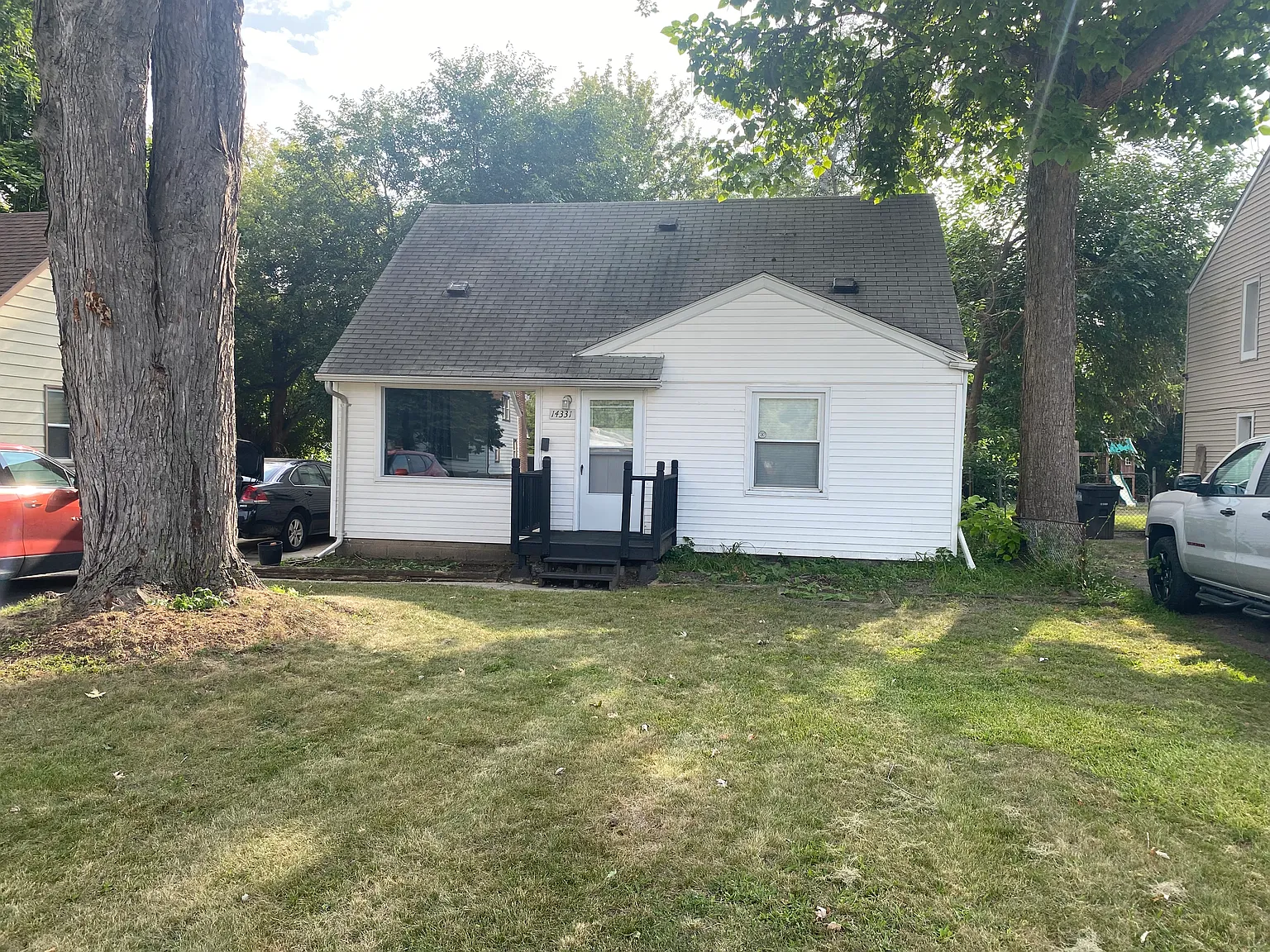 3 bed, 900 sqft, $1,450 — Photo 1