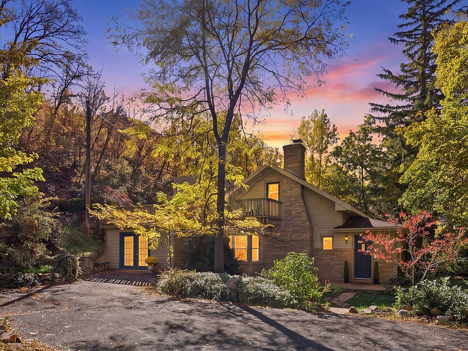 1st image of 1508 E Springdell Cir