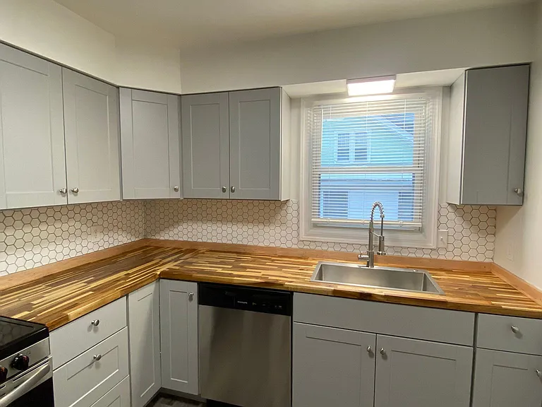 10 W Beale Ave #B — Photo 21