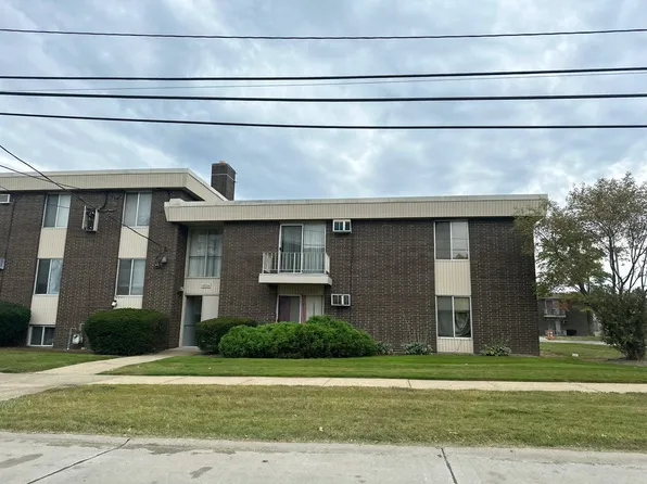 15224 Maple Park Dr APT 12, Maple Heights, OH 44137