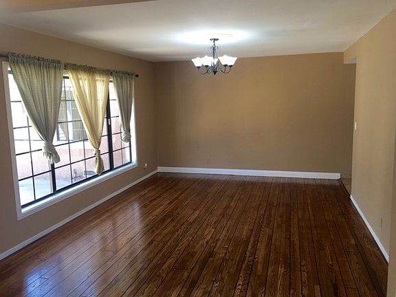 3rd image of 16609 Covello St