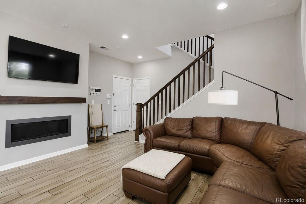 1558 Sorenson Drive