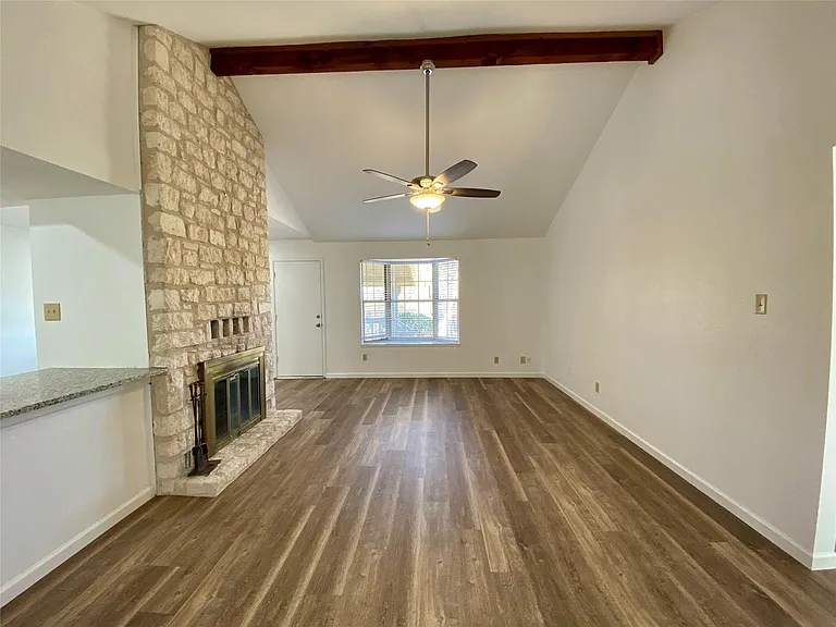 5502 Longhorn Lndg — Photo 2