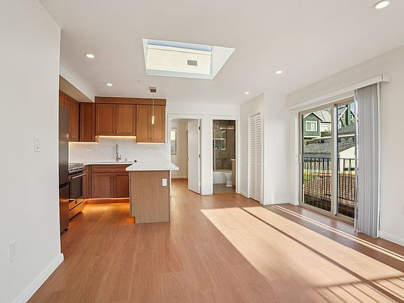 5th image of 6162 Oak Crest Way #3/4