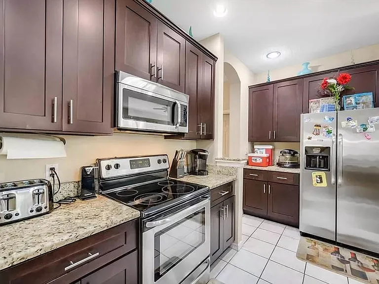 19151 Dove Creek Dr — Photo 10