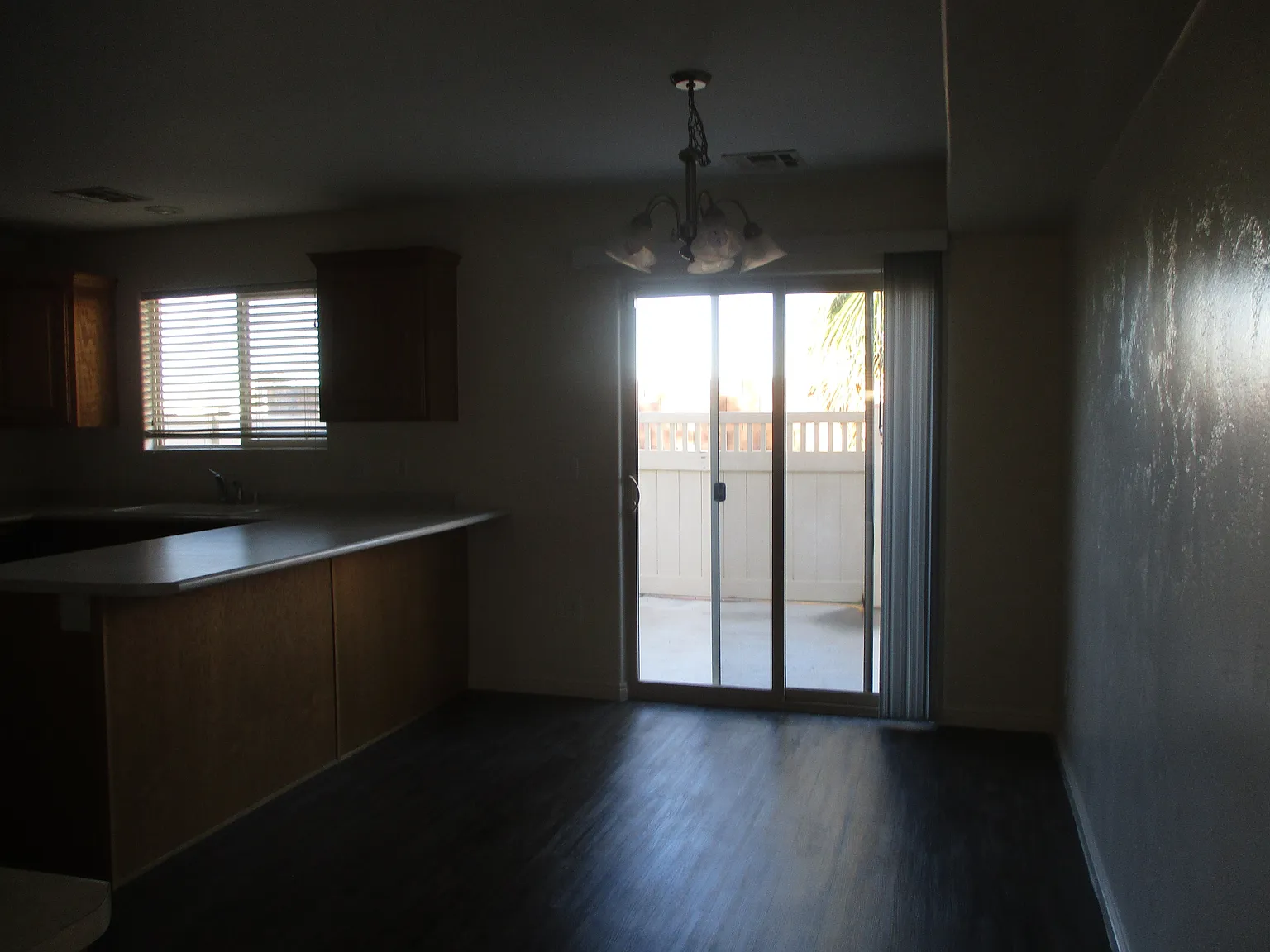 3 bed, 2.5 bath, 1340 sqft, $1,400 — Photo 3