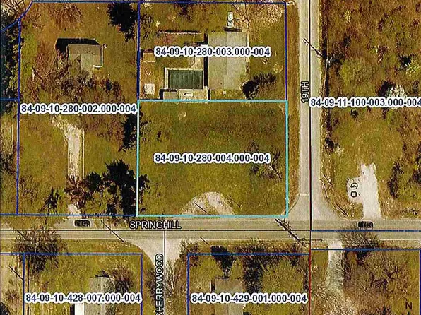 1840 E Springhill Dr, Terre Haute, IN 47802